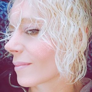 Meet your Posher, Candace